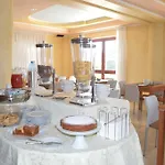 Hotel Unico Serrone Palace