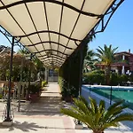 Hotel Unico Serrone Palace 4*