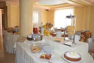Unico Serrone Palace