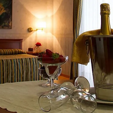 Unico Serrone Palace 4*