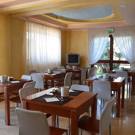 Unico Serrone Palace 4*