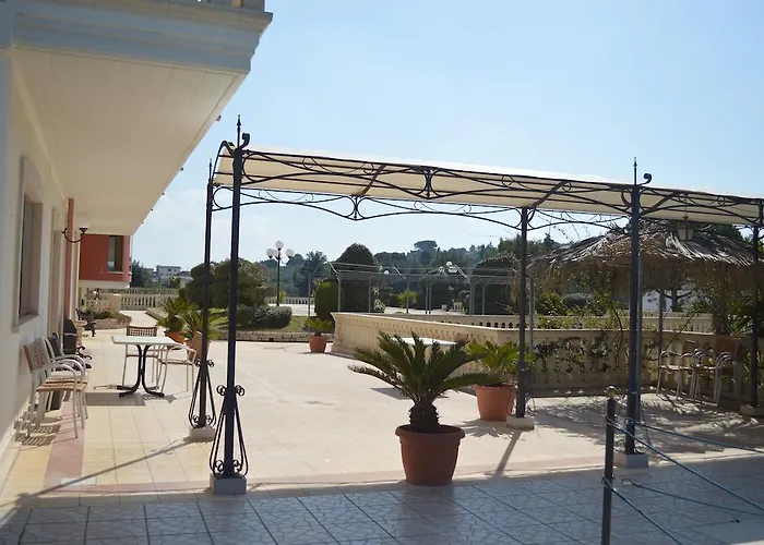 Parco Serrone فندق كوراتو