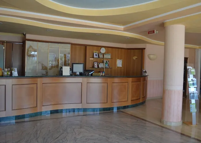 Parco Serrone كوراتو