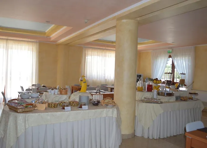 فندق Parco Serrone 4*