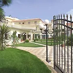 Unico Serrone Palace 4* كوراتو