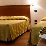 Unico Serrone Palace