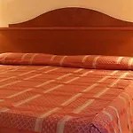 Unico Serrone Palace فندق