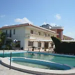 Unico Serrone Palace Hotel 4*