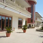 Hotel Unico Serrone Palace