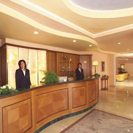 Unico Serrone Palace 4*