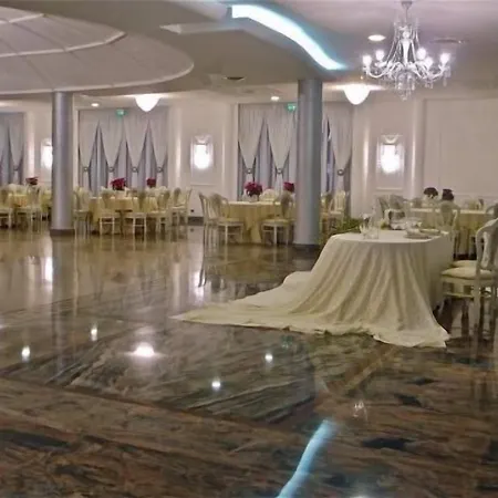 Unico Serrone Palace 4*