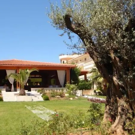 Unico Serrone Palace كوراتو