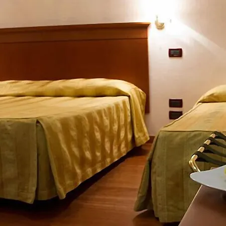 Unico Serrone Palace