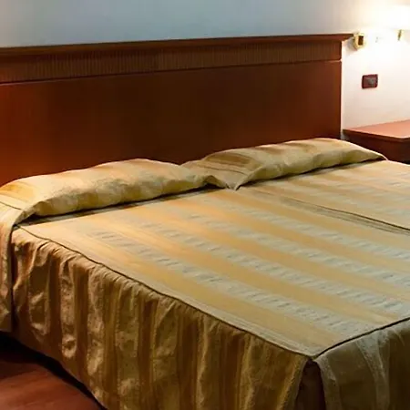 Hotel Parco Serrone 4*