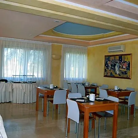 Unico Serrone Palace 4*