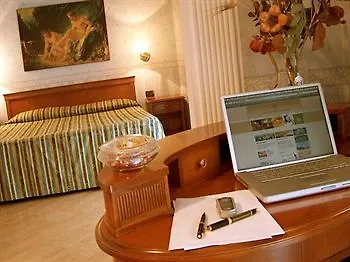 Hotel Parco Serrone 4*