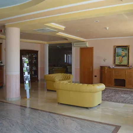 Hotel Parco Serrone 4*