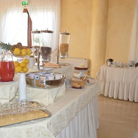 Unico Serrone Palace 4*