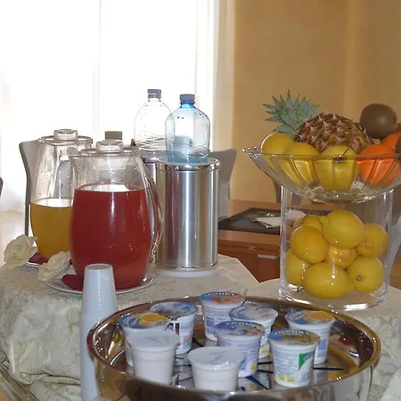 Unico Serrone Palace 코라토