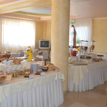 Unico Serrone Palace 4*